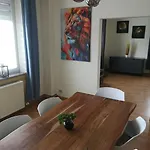 Vier Mit Kueche & Bad Apartmán