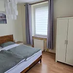 Vier Mit Kueche & Bad * Weingarten (Wuerttemberg)