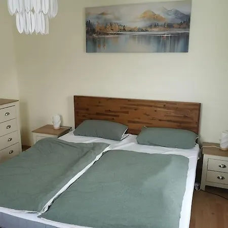 Vier Mit Kueche & Bad Apartman *
