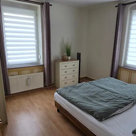 Vier Mit Kueche & Bad Apartman